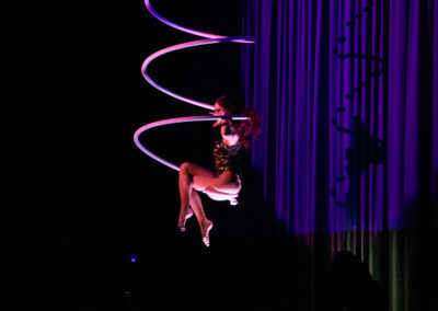 Ballerina durante lo spettacolo Pop Magic